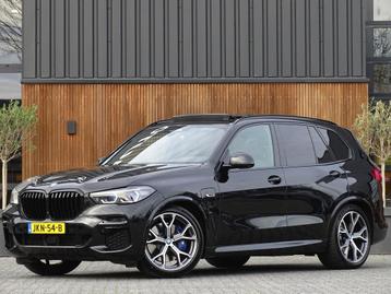 BMW X5  45e X-Drive 394PK / M-Sport / Individual / 360° / La beschikbaar voor biedingen