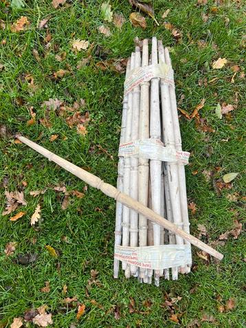 Spijlen, oude bouwmaterialen, houten trap spijltjes beschikbaar voor biedingen