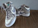 Nike Dunk High Up college sneakers, Kleding | Dames, Schoenen, Nike, Ophalen of Verzenden, Grijs, Sneakers of Gympen