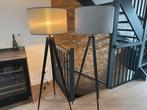2x Zuiver Tripod Vloerlamp - Zwart/Zilvergrijs, Huis en Inrichting, Lampen | Vloerlampen, Ophalen, Zo goed als nieuw, Metaal, 150 tot 200 cm