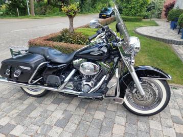 HARLEY  DAVIDSON ROUDKING CLASSIC. IN CONCOUR STAAT KOOPJE; beschikbaar voor biedingen