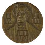 Penningen Willem Vis : Speeldozen, Schroefdaalder e.a., Verzenden, Brons, Nederland