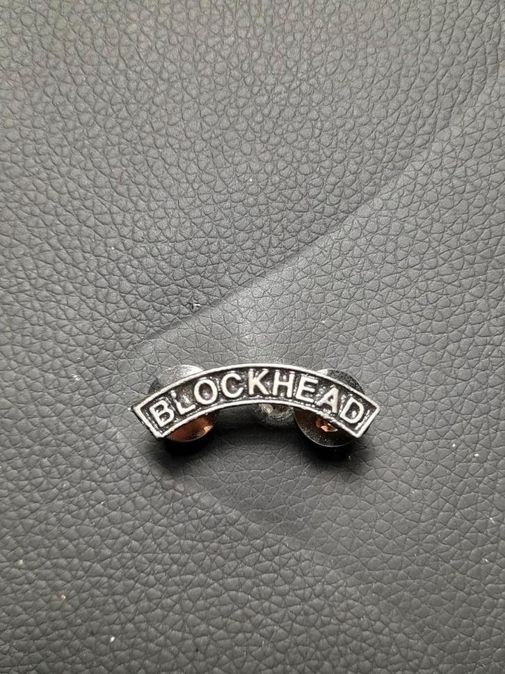 Vintage Evolution Blockhead Pin - Harley Davidson, Verzamelen, Speldjes, Pins en Buttons, Verzenden