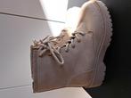 Veterschoen beige offwhite supercracks maat 39, Supercracks, Schoenen met lage hakken, Beige, Nieuw