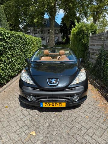 Peugeot 207CC 110KW 2007 Zwart -Nieuwe APK, goed werkend dak beschikbaar voor biedingen