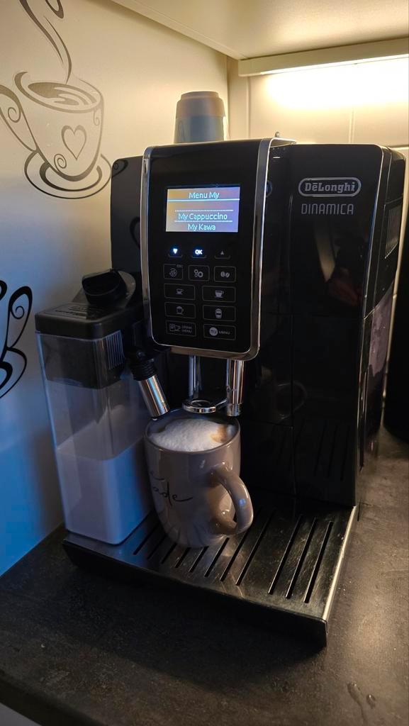 DeLonghi Koffieautomaat - Perfecte Koffie!, Witgoed en Apparatuur, Koffiezetapparaten, Gebruikt, Koffiebonen, Afneembaar waterreservoir