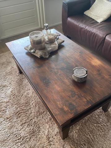 salon tafel beschikbaar voor biedingen