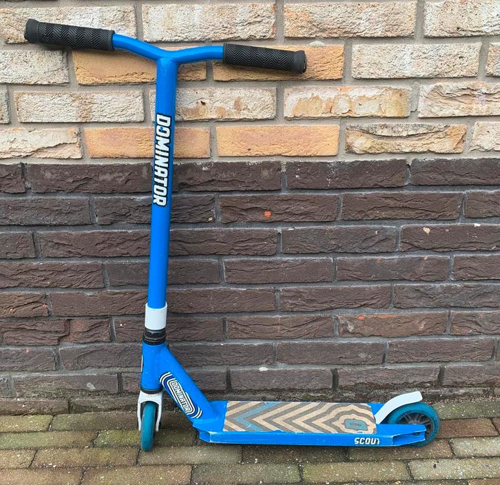 Dominator Step, Fietsen en Brommers, Steps, Ophalen