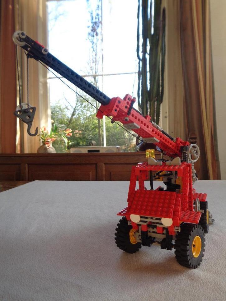 Technisch lego 8854 - rode hijskraan & dumper - jaren 90, Kinderen en Baby's, Speelgoed | Duplo en Lego, Gebruikt, Lego, Complete set