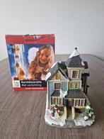 Kerst huisje met kerstboom en sneeuwpop, Diversen, Kerst, Ophalen of Verzenden, Zo goed als nieuw