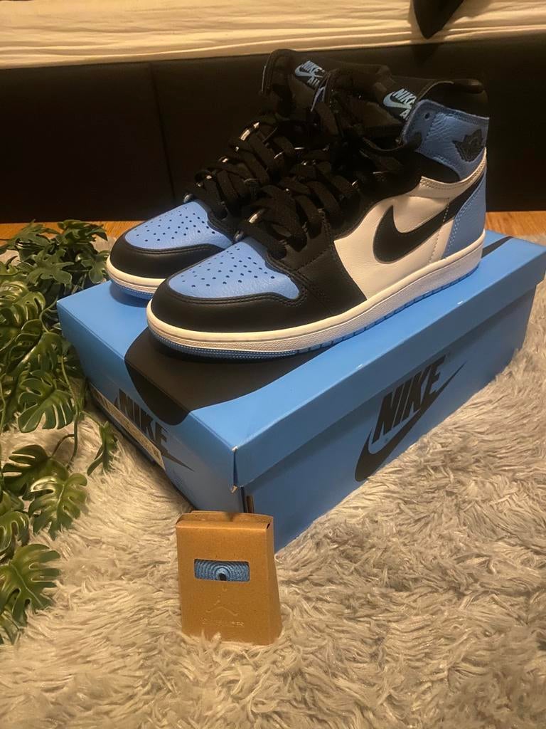 Jordan 1 unc toe EU 42,5/ US 9, Kleding | Heren, Schoenen, Verzenden, Nieuw, Blauw
