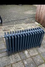 Antieke oude zware gietijzeren  radiators ., Huis en Inrichting, Kachels, Ophalen of Verzenden, Gebruikt, Hout