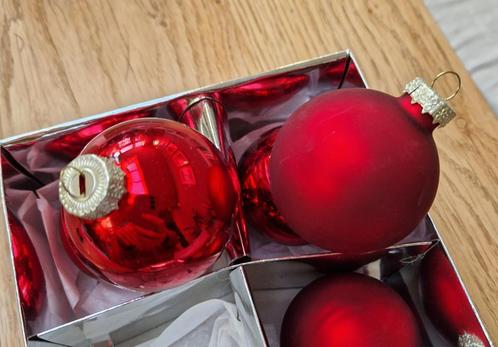9: 6 x glazen kerstballen rood 4 x glanzend + 2x mat ZGAN, Diversen, Kerst, Zo goed als nieuw, Ophalen of Verzenden