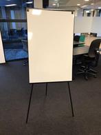 Whiteboard op standaard – in hoogte verstelbaar, Ophalen, Zo goed als nieuw, Whiteboard