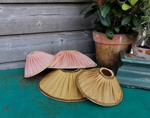 Antieke lampkapjes, zonder frame. Hoort zó! +-20/13 Miekje's, Antiek en Kunst, Curiosa en Brocante, Ophalen of Verzenden