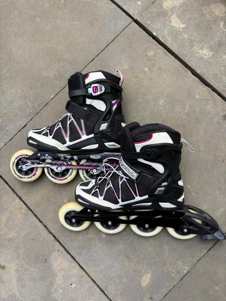 Rollerblade Inline Skates Dames - Maat 38.5 ZGAN, Overige merken, Ophalen of Verzenden, Zo goed als nieuw, Inline skates 4 wielen