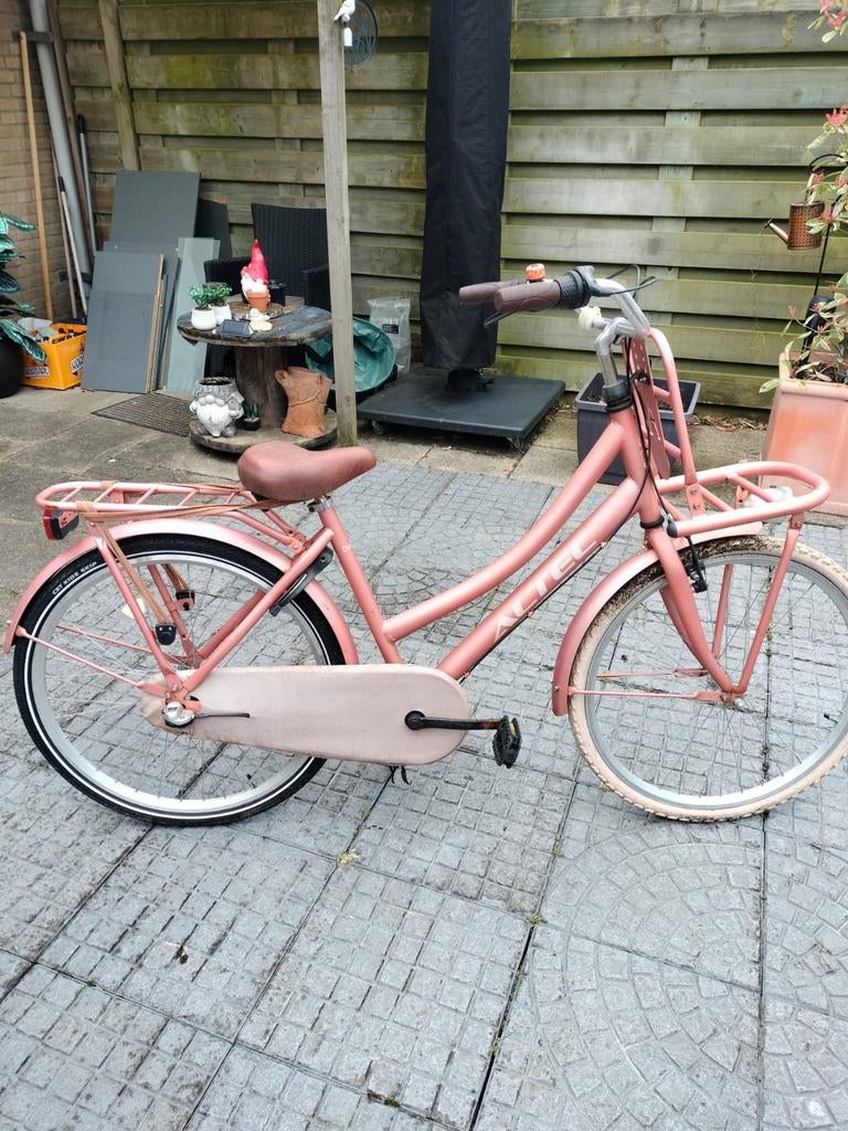 26 inch roze kinderfiets, Fietsen en Brommers, Fietsen | Dames | Damesfietsen, Overige merken, Gebruikt, Velgrem, Versnellingen