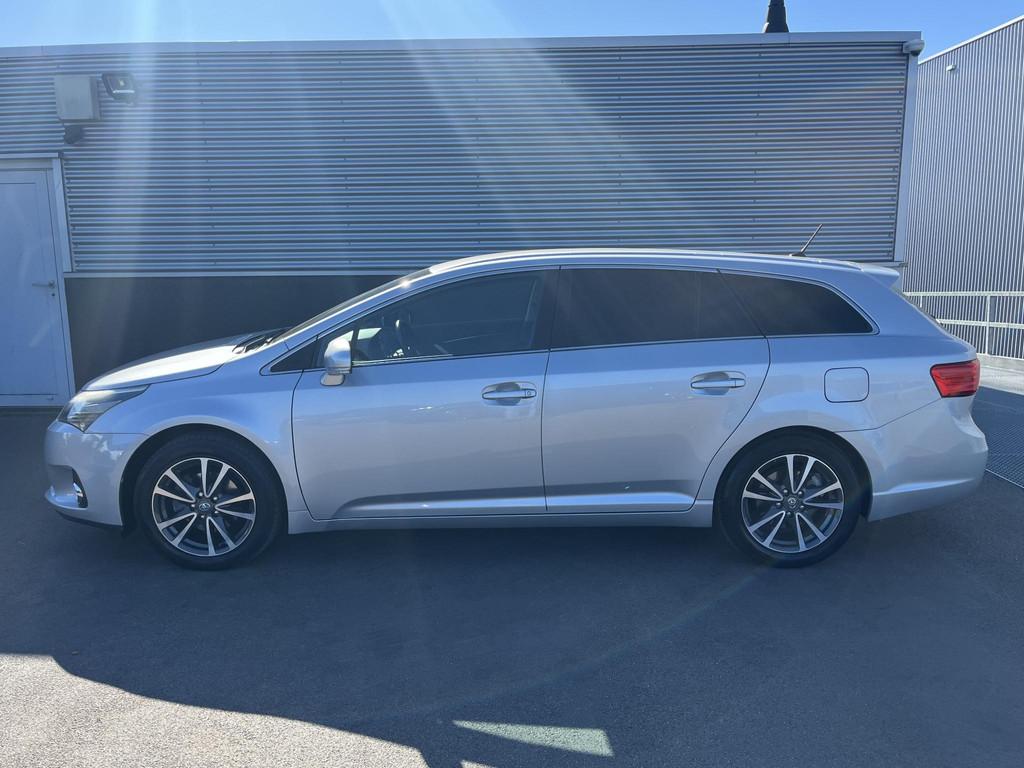Toyota Avensis Wagon 2.0 VVTi Dynamic Business Automaat, Tre, Euro 5, 4 cilinders, Stoelverwarming, 152 pk