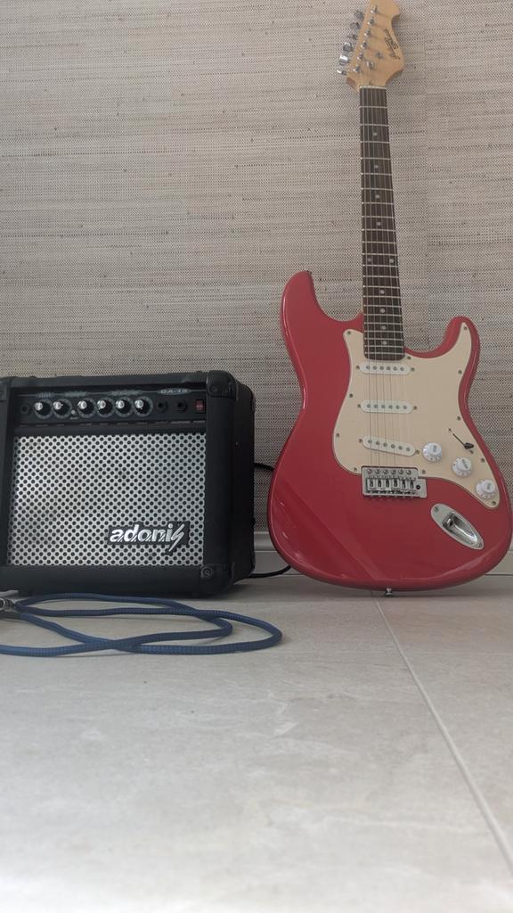 Elektrische gitaar met versterker en kabel, Muziek en Instrumenten, Snaarinstrumenten | Gitaren | Elektrisch, Ophalen