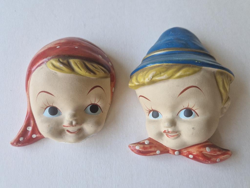 Vintage gipsen beeldjes jongen en meisje, Ophalen of Verzenden, Zo goed als nieuw, Mens