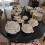 Oud 12 delig eet en koffie thee servies, Antiek en Kunst, Ophalen