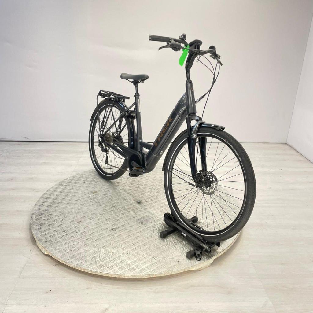 Trek Verve+ 4 Dames grijs 55cm 2023, Fietsen en Brommers, Elektrische fietsen, Overige merken, Gebruikt, -, - 0
-, NL