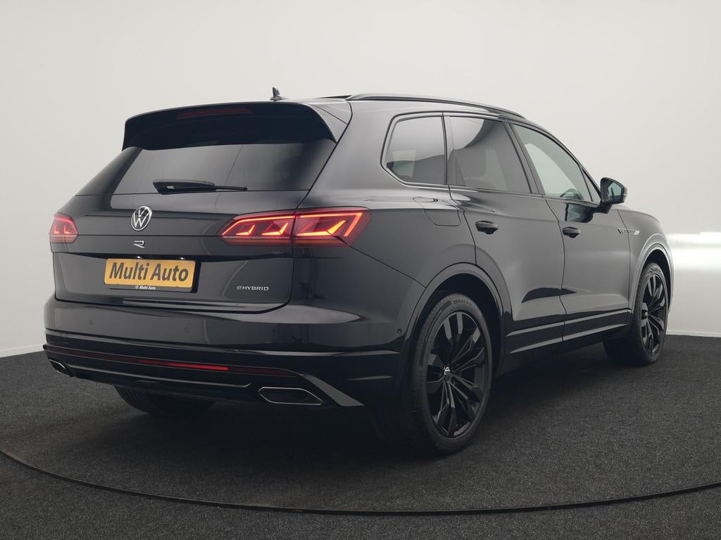 Volkswagen Touareg 3.0 TSi 4MOTION R PHEV 462pk Dealer O.H., Automaat, Gebruikt, Zwart, 2995 cc