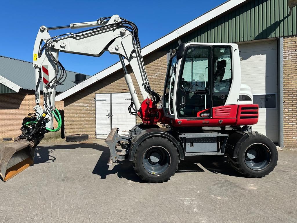 Takeuchi TB295W TB295W (bj 2015), Zakelijke goederen, Machines en Bouw | Kranen en Graafmachines, Graafmachine