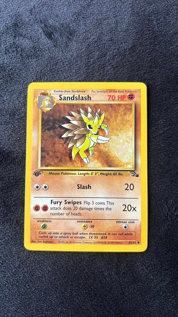 Pokemon Sandslah Fossil 1st Edition, Hobby en Vrije tijd, Verzamelkaartspellen | Pokémon, Ophalen of Verzenden, Zo goed als nieuw
