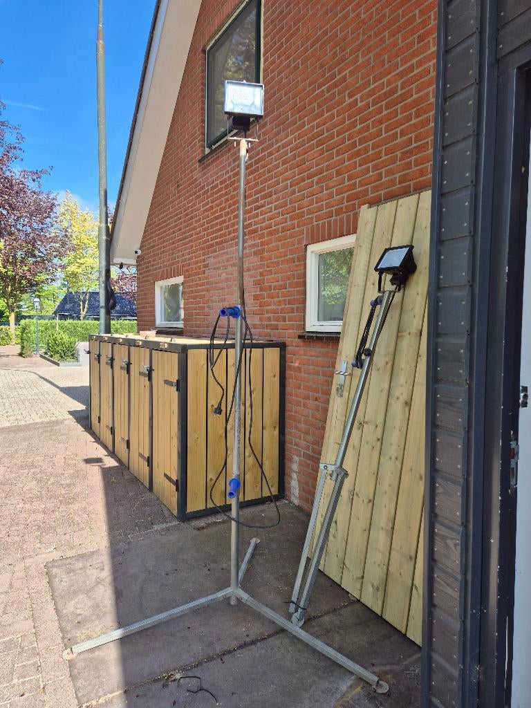 bouwlamp op statief, Ophalen, Gebruikt, 500 watt of meer, Met statief
