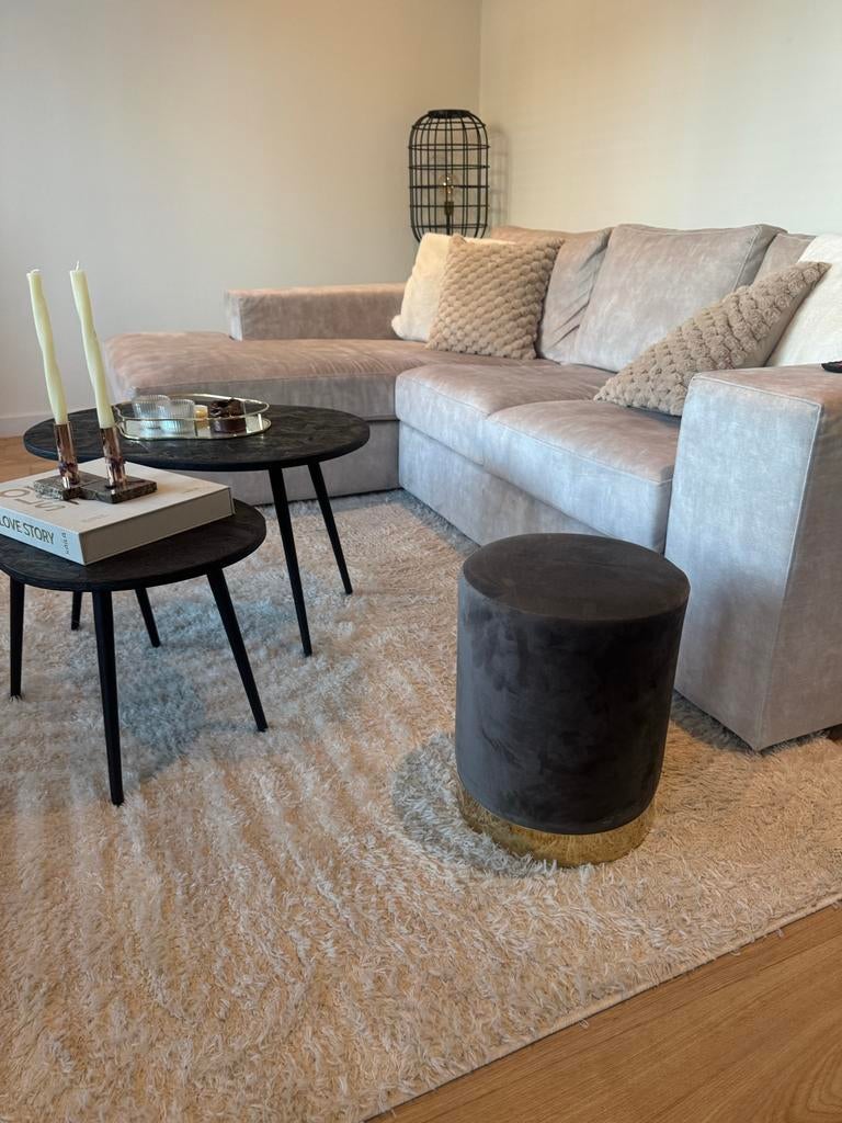 Stijlvolle Poef - Grijs met Gouden Rand, Ophalen, Minder dan 50 cm, Rond, Zo goed als nieuw