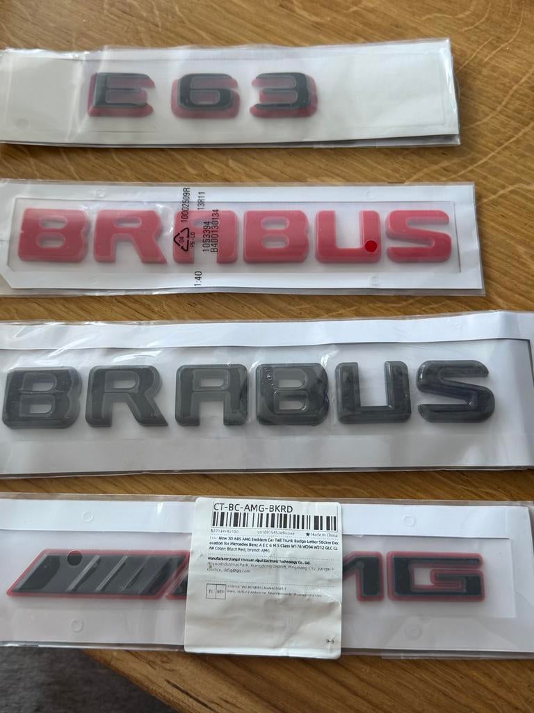 Mercedes Brabus Rocket 800 Logo Rood Zwart Type Aanduiding, Ophalen of Verzenden, Nieuw, Mercedes-Benz