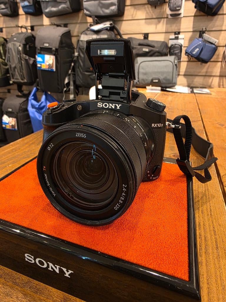 Sony Cybershot DSC-RX10 IV, Gebruikt, Prt@sony.nl, Compact, Ophalen of Verzenden