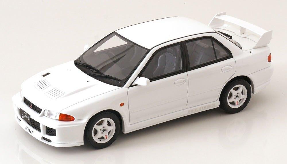 OttoMobile 1:18 Mitsubishi Lancer Evo 3 1995 wit nieuw, Hobby en Vrije tijd, Modelauto's | 1:18, Ophalen of Verzenden, Nieuw, Auto