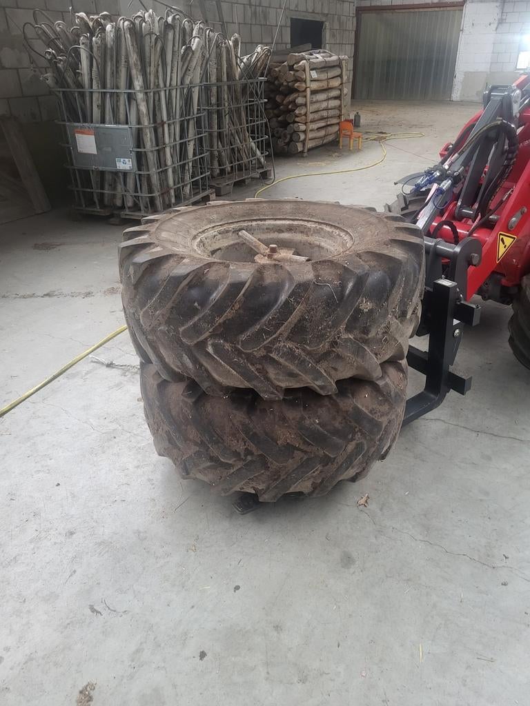 Dubbellucht Loader Banden, Ophalen