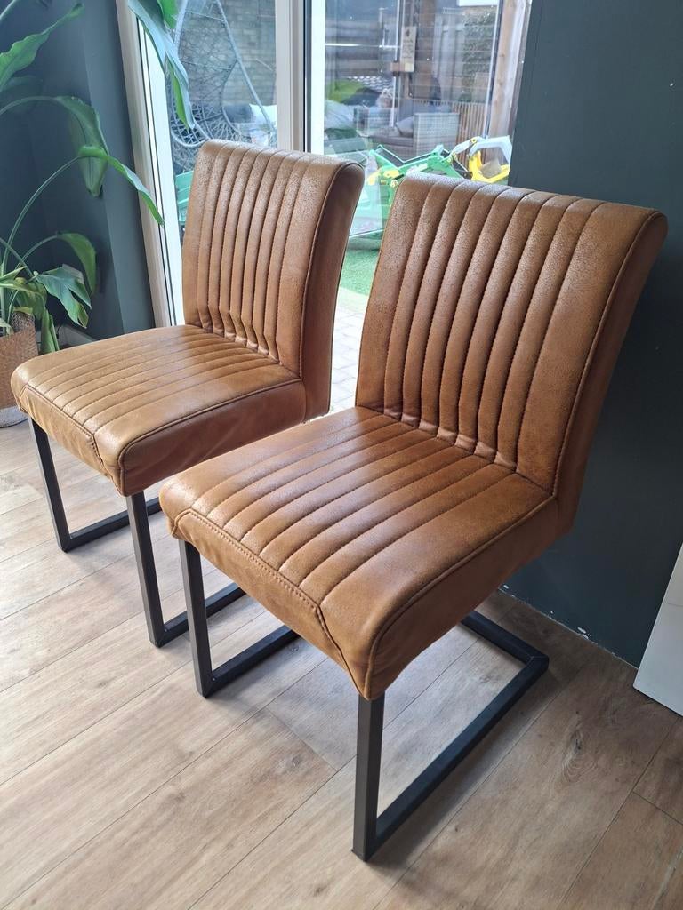 2 stoelen, Ophalen, Zo goed als nieuw