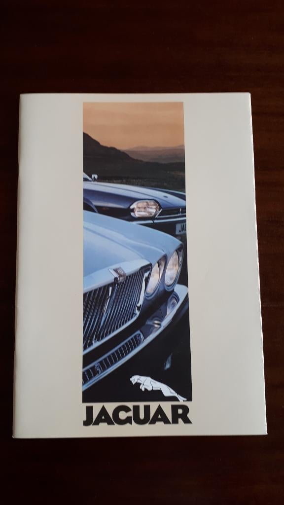 BROCHURE JAGUAR XJ SERIE 3 (SALOONS) 1982, Ophalen of Verzenden, Zo goed als nieuw, Overige merken
