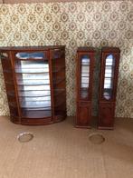 Poppenhuis verzamel  vitrinekast, Ophalen of Verzenden, Gebruikt, Poppenhuis