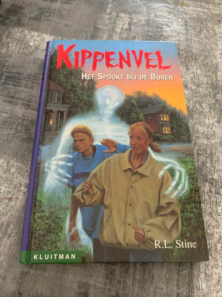 Kippenvel: Het Spookt Bij De Buren, Ophalen, Gelezen