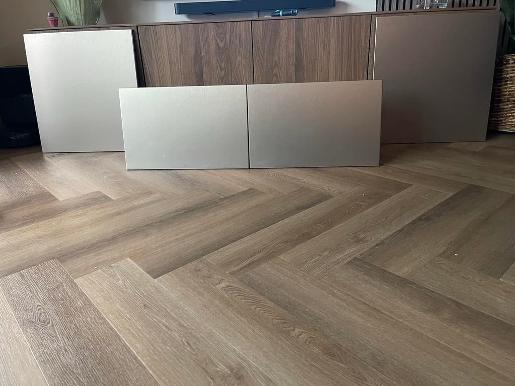 Besta fronten bronseffect, Ophalen of Verzenden, Zo goed als nieuw