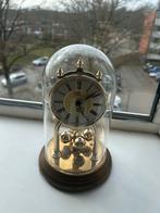 Draffens Quartz tafelklok onder glazen stolp, Antiek en Kunst, Antiek | Klokken, Ophalen of Verzenden