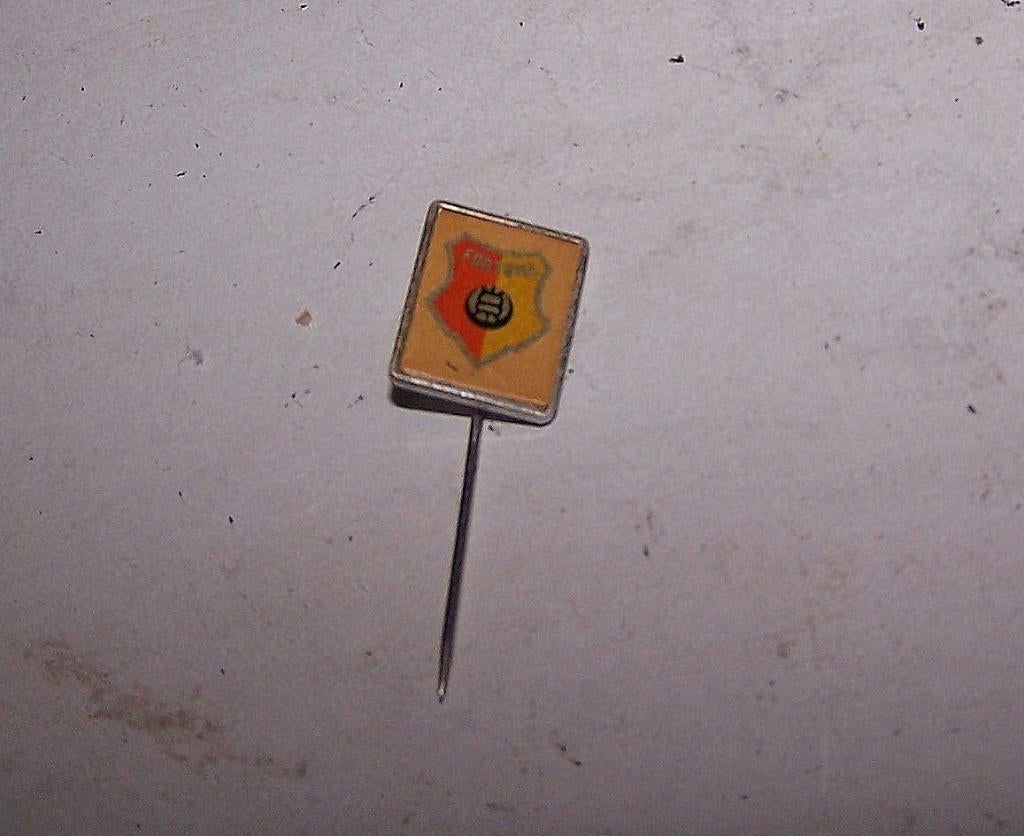 Antiek voetbalspeldje Fortuna Vlaardingen., Verzamelen, Sportartikelen en Voetbal, Ophalen of Verzenden, Zo goed als nieuw, Overige binnenlandse clubs