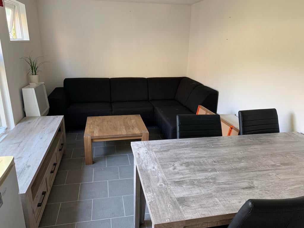 Zwarte hoekbank - comfortabel en ruim, Ophalen, 250 tot 300 cm, Gebruikt, Hoekbank