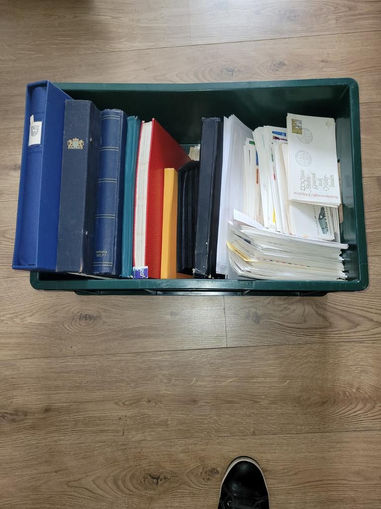 Leuke partij postzegels fdc's etc, Ophalen of Verzenden, Nederland