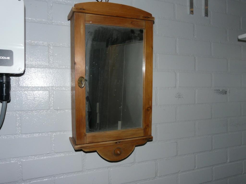 Oud grenen medicijn kastje, Antiek en Kunst, Ophalen