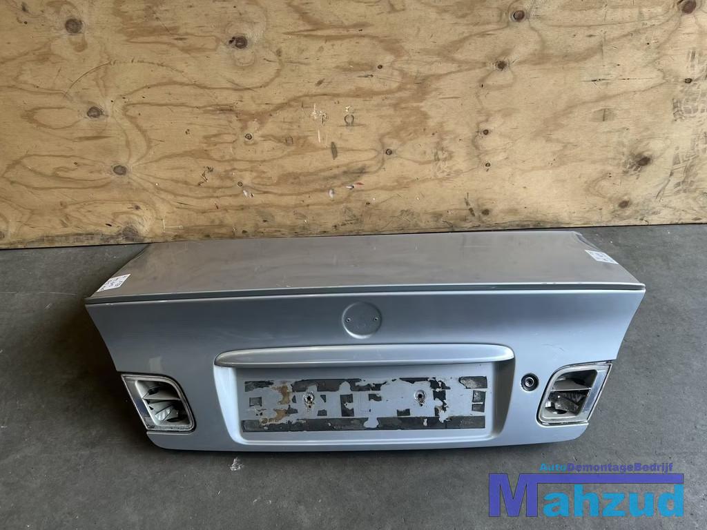 BMW 3 SERIE E46 Zilver 354/7 coupe Achterklep, Auto-onderdelen, Carrosserie en Plaatwerk, Petuelring 130
80788  Munich, DE, Gebruikt
