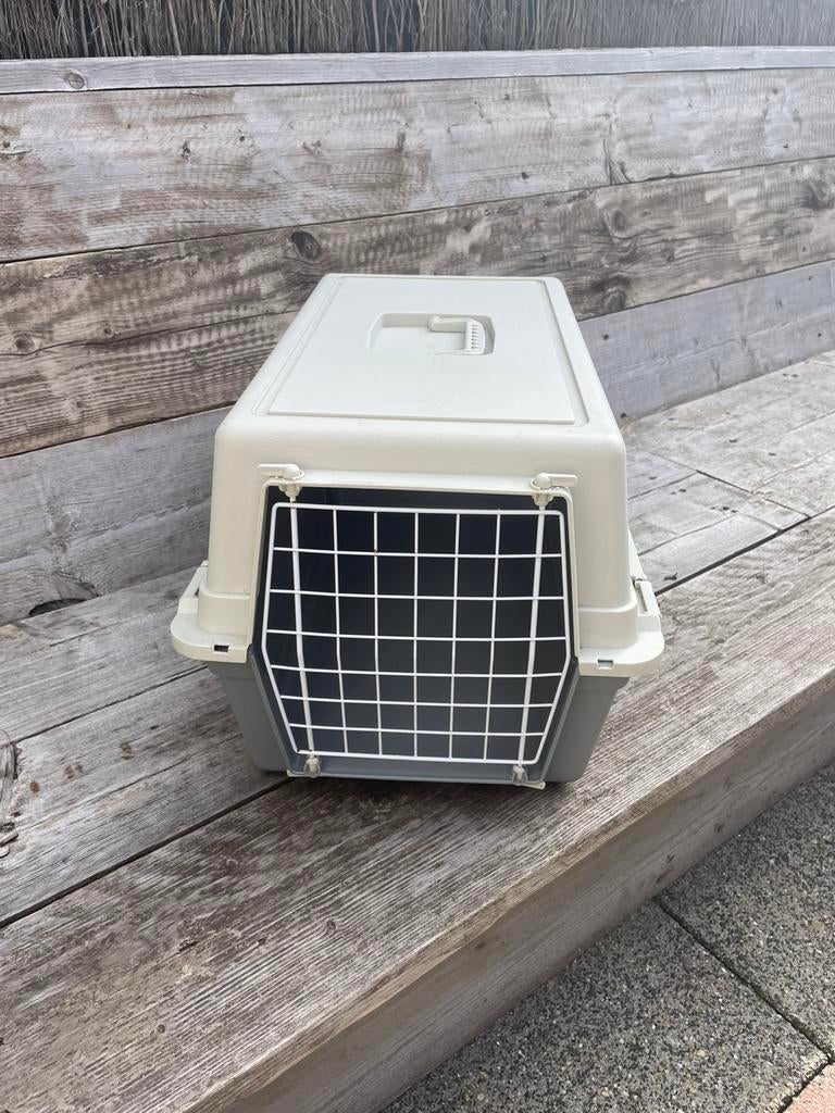 Reiskoffer kat en kattenbak, Dieren en Toebehoren, Ophalen, Zo goed als nieuw