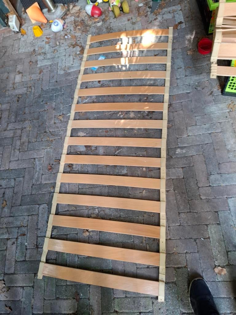 2 oprolbare lattenbodems 70x185 - goede staat, Gebruikt, Bedbodem, Eenpersoons, 70 cm of minder