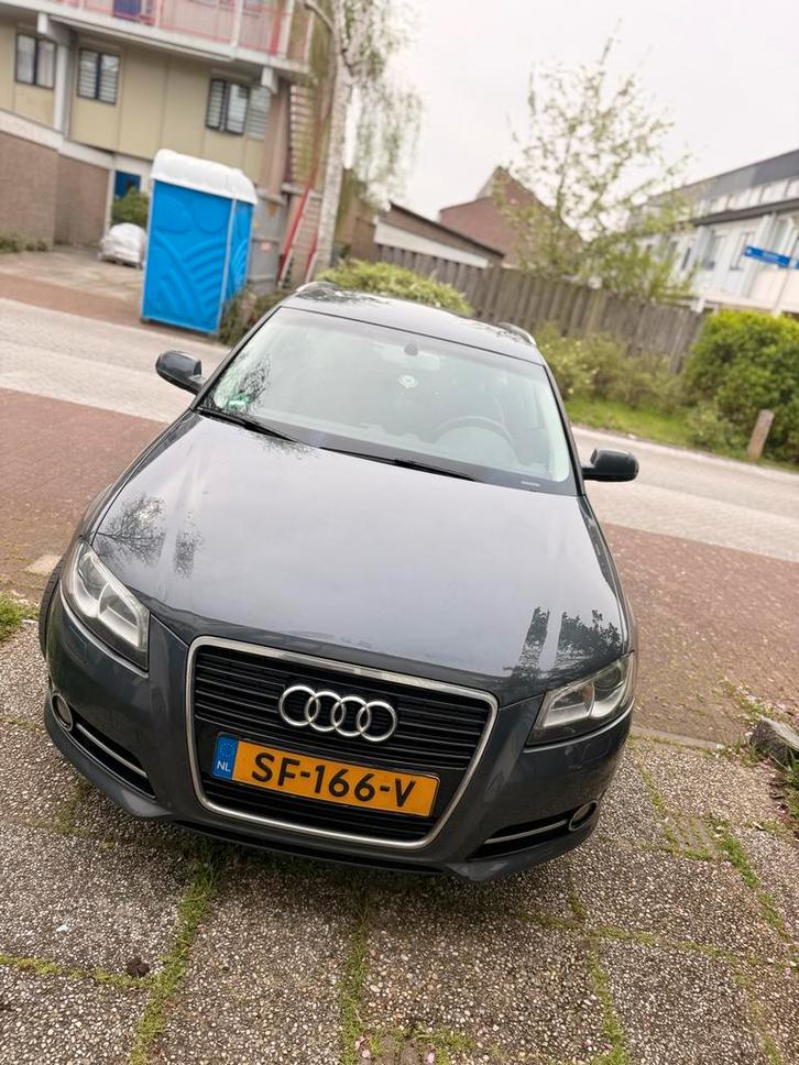 Audi A3 1.4 Tfsi 92KW Sportback 2011 Grijs, Auto's, Audi, Particulier, A3, Benzine, B, Hatchback, Handgeschakeld, Geïmporteerd