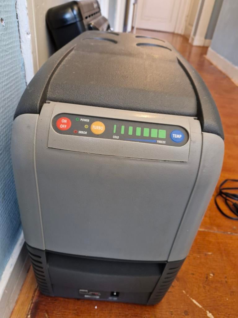 Waeco Coolmatic met omvormer, Ophalen, Gebruikt, Koelbox, Elektrisch